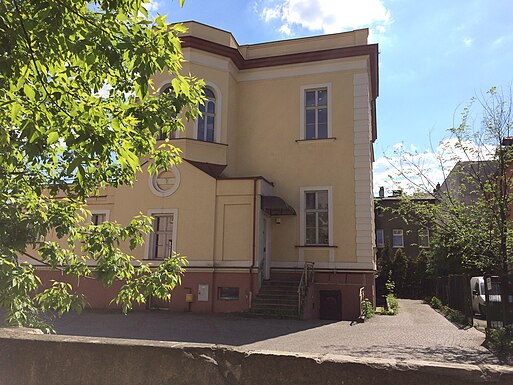 Former odd Fellows lodge, view from Nr.4 backyard