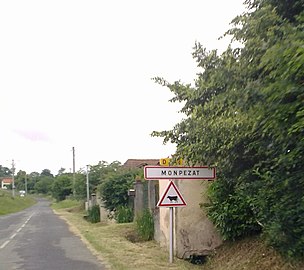 Entrée dans Monpezat.