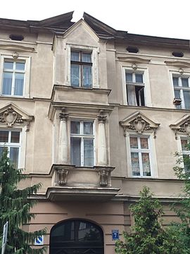 Bay window detail