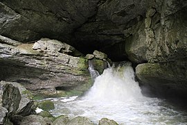 La source du Pontet en hautes eaux.