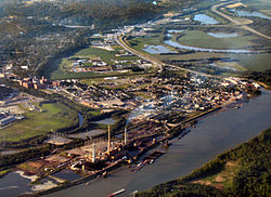 Lawrenceburg from the air, looking northwest. Tanner's Creek Generating Station is at bottom left.