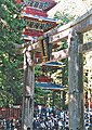 Torii e pagode na entrada do Tōshō-gū.