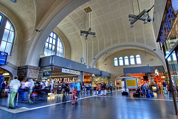 Innenansicht des Aachener Hauptbahnhofs nach dem Umbau