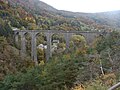 Le viaduc vu depuis la rive droite côté amont