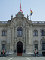 Porch of the facade of the Government Palace facing onto the Main Square