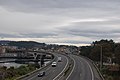 Vista da ponte de norte para sul com o letreiro com o nome oficial