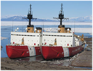 USCGC Polar Star a USCGC Polar Sea