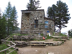 Rifugio Monzoni – „Torquato Taramelli“