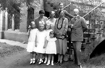 Der abgedankte Großherzog mit Familie in den 1920er Jahren