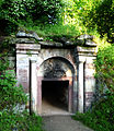 Löwenkämpferportal im Park an der Ilm