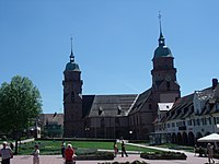 Evangelische Stadtkirche van 01-05-1608. Deze protestantse kerk werd tijdens het bombardement van 1945 zwaar beschadigd.