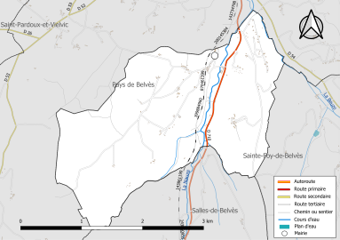 Carte en couleur présentant le réseau hydrographique de la commune