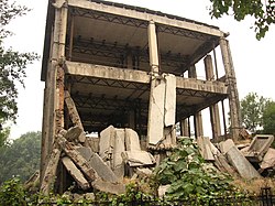 河北理工大学にある唐山大地震遺跡（旧図書館）