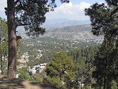 Phong cảnh Abbottabad nhìn từ đồi Shimla, đông bắc Pakistan.