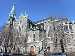 Église Saint-Edouard, à l'angle de Saint-Denis