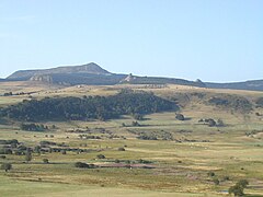 La zone humide des Narces de Chaudeyrolles et le mont Mézenc.