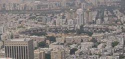 רחוב ה' באייר המקיף את כיכר המדינה