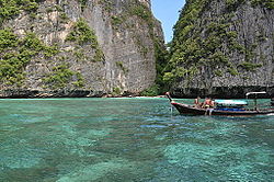 Skyline of Phi Phi orollari