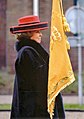 Koningin Beatrix tijdens de uitreiking van het vaandel aan het Regiment Bevoorradings- en Transporttroepen