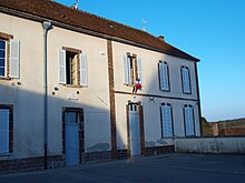 Parly-FR-89-mairie-11.jpg