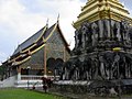 Chedi und Wihan des Wat Chiang Man