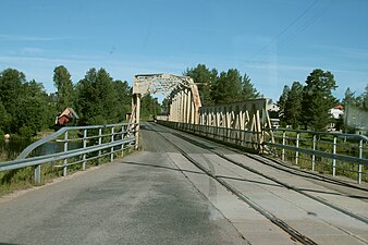 Kombinerad väg- och järnvägsbro i Sveg.