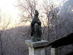 La statua di San Grato