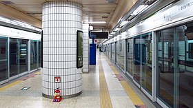 Image illustrative de l’article Cheongdam (métro de Séoul)