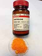 Dantrolene Sodium Salt 單挫林的鈉鹽是橙色結晶固體。