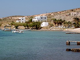 海沿いの家々 パロス島 パロス島の位置 ギリシャの地図を表示 パロス島 パロス島 (エーゲ海) エーゲ海の地図を表示