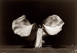 Loie Fuller, gefotografeerd in 1902 door Frederick Glasier