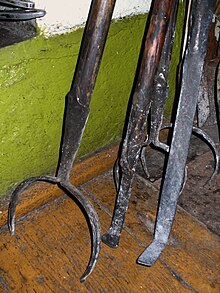 Furnaces-tools.JPG