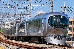 001系「ちちぶ」 （2021年10月 小手指駅 - 西所沢駅間）