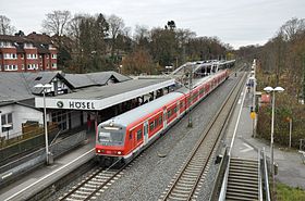 Bahnhof Hösel mit S-Bahn-Zug mit x-Wagen 2014, vor der Modernisierung