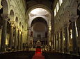 Intérieur de la Basilique Saint-Martin