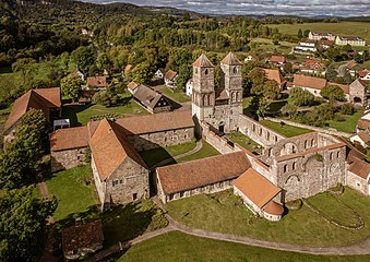 Vue aérienne de l'ancienne abbaye. Octobre 2021.