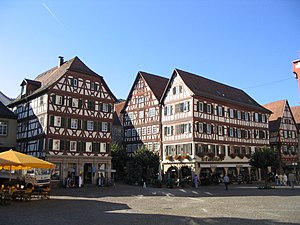 La place du marché, côté opposé à la maison Palm.