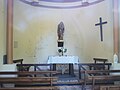 Intérieur de la Chapelle avec une statue de Notre-Dame du Mont-Carmel