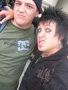 Papa Roach frontman Jacoby Shaddix (rechts)