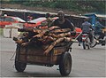 Pousse-pousse au marché de Bouaké