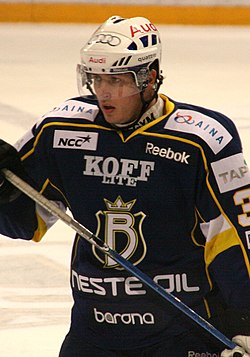 Tyler Arnason2.jpg