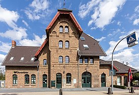 Bahnhof Rheinbach, Straßenseite