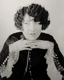 Yola d'Avril (1925).jpg