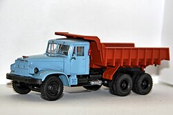 Modell eines KrAZ-222B von 1963 (fotografiert 2020)