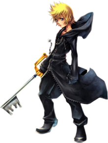 The image shows a young kid with blond hair and blue eyes, who wears a black cloak and wields two key-shaped weapons.