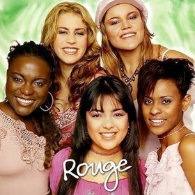 Rouge in 2002. (back) Karin Hils, Lu Andrade and Fantine Thó, (front) Li Martins and Aline Wirley.