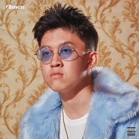 Обложка альбома Rich Brian «Amen» ()