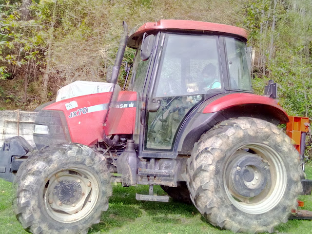 un paseo en tractor