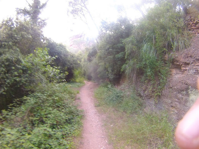 Ir a Begas desde Castelldefels por la Roca del Barret