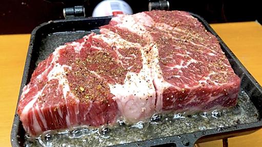 ホットサンドメーカーに肉をぶち込むだけ。“絶望的に頭の悪い”家飲みレシピを教えよう | となりのカインズさん